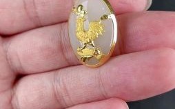 属鸡的人佩戴什么最好 属鸡的人应该戴什么