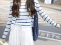 2025年9月30日 水金相生日穿搭：冰川蓝配月白色显纯净