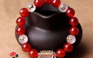 属马2025年乔迁吉日一览及适合佩戴的手串推荐