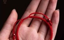 本命年红绳戴左手还是右手