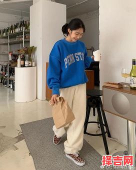2025年11月19日 木火相生日穿搭:草绿配橘红显活力四射-第1张图片 2025年11月19日 木火相生日穿搭:草绿配橘红显活力四射-第1张图片
