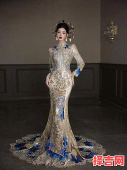 2025年8月21日 金水相生日穿搭:银蓝组合激活贵人运-第1张图片 2025年8月21日 金水相生日穿搭:银蓝组合激活贵人运-第1张图片