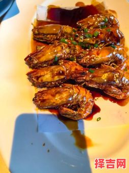 白招财鱼能喂虾吗招财鱼为何不吃干虾-第1张图片