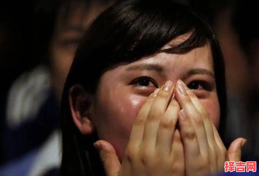 梦见一堆死人 做梦梦见一堆死人了是什么预兆-第1张图片