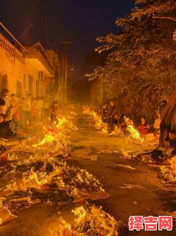 中元节能到寺庙祈福吗 中元节能于家中上香祭祖吗-第1张图片