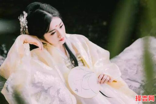 梦见与死人交谈怎么回事梦见和死人说话什么意思-第1张图片