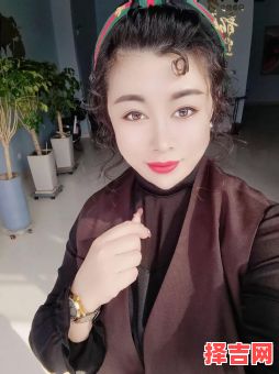 耳朵贴脑的女人旺夫吗 女人有福气的脸型-第1张图片