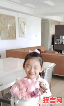 陈锦玥名字的含义是什么 陈锦玥这个名字怎么样女孩-第1张图片